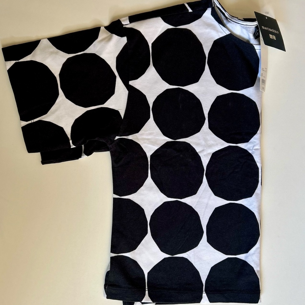 Marimekko x Uniqlo Oversized Black & White Dot Top XS - Picture 4 of 4